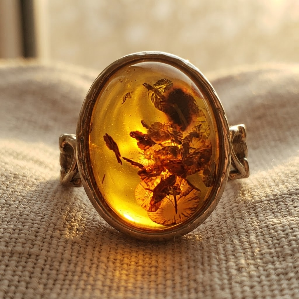 Margaret's Amber™ Poppy Piebald Amber Ring